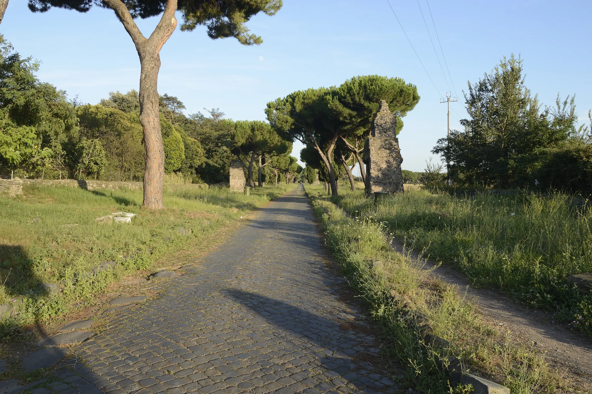 Via Appia Antica i teren Katakumb św. Kaliksta, Rzym